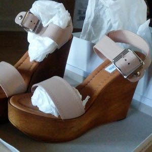 Steve Madden Candis platform wedge